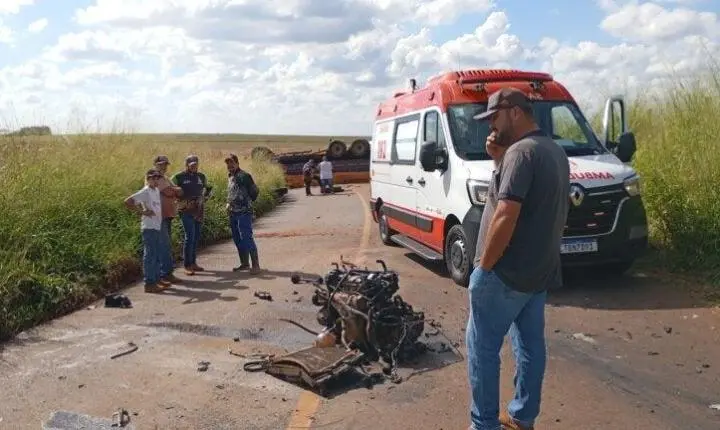 Três vítimas de acidente entre carro e caminhão na PR-681 são identificadas